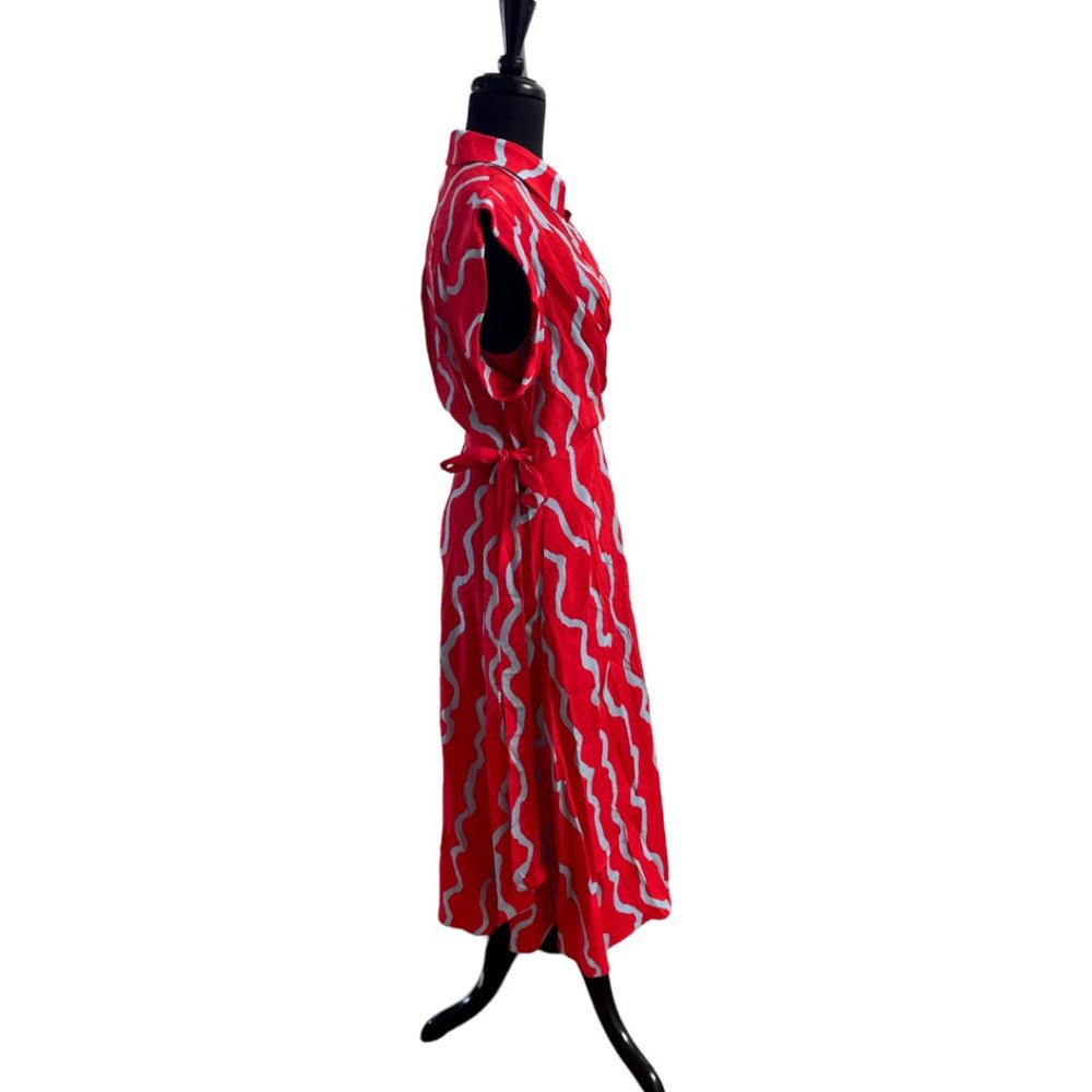 NWT Diane Von Furstenberg Red 100% Silk Wrap Midi Dress Size 10 - Picture 3 of 13